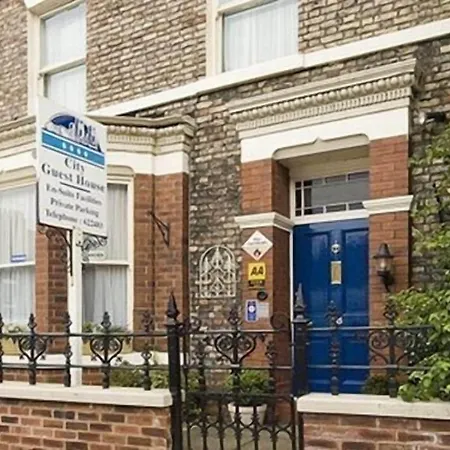 City Guest House 4* York