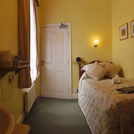 City Guest House 4* York